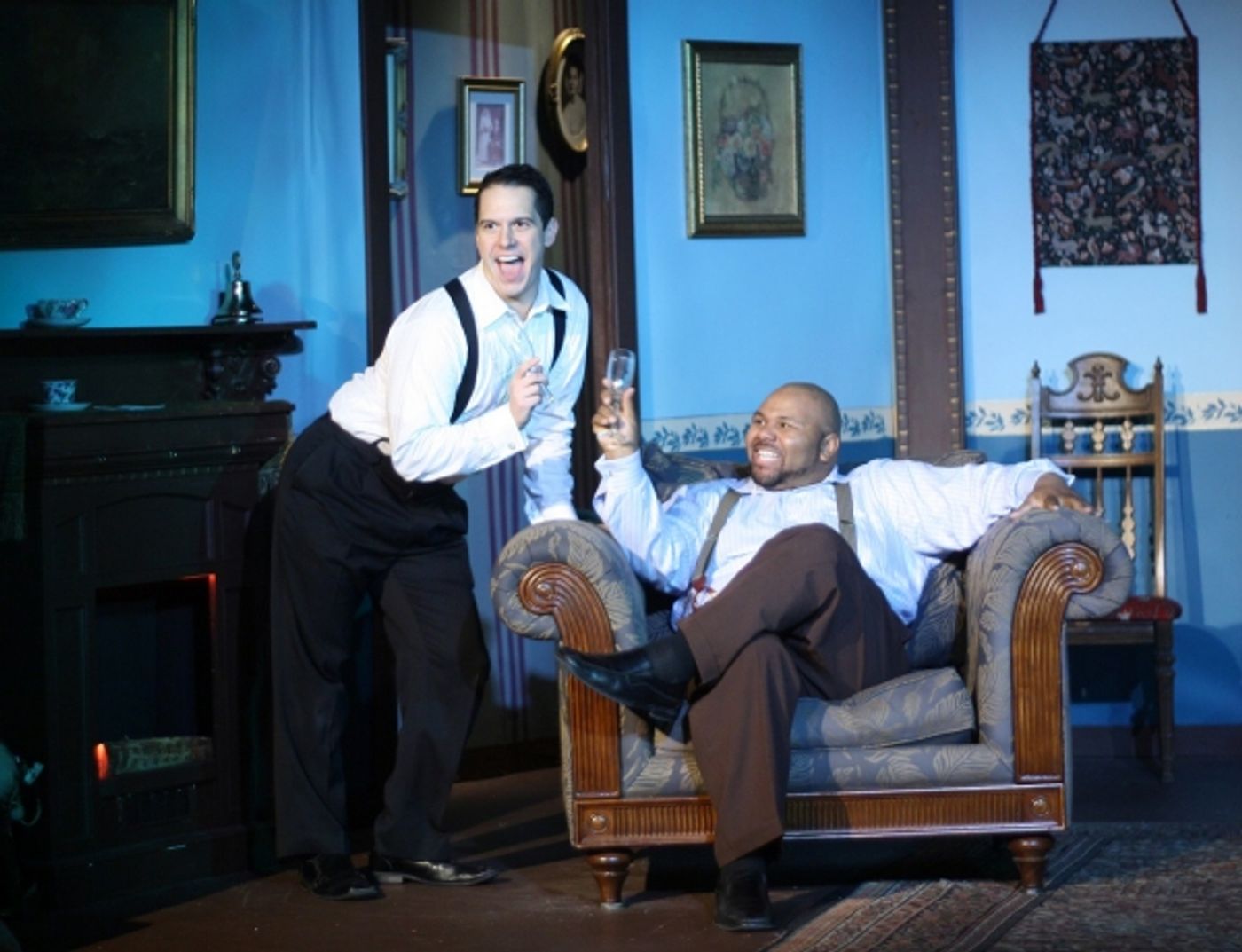 Photo Flash: First Look at Holiday Shows in Rep at Two Muses Theatre  Image