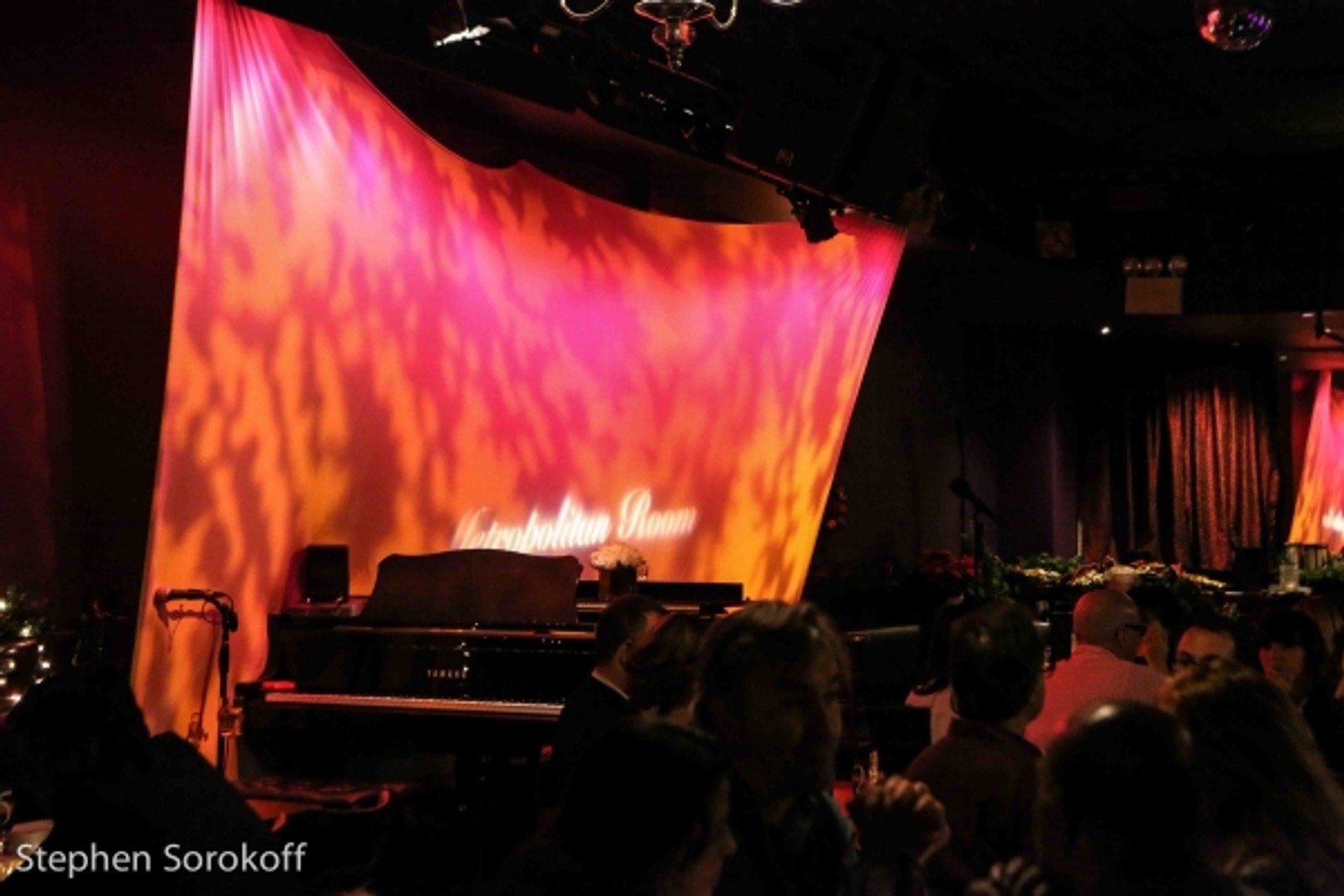 Photo Coverage: Cynthia Farrell Brings FOR REAL 2.0 to Metropolitan Room — photo 11 of 12