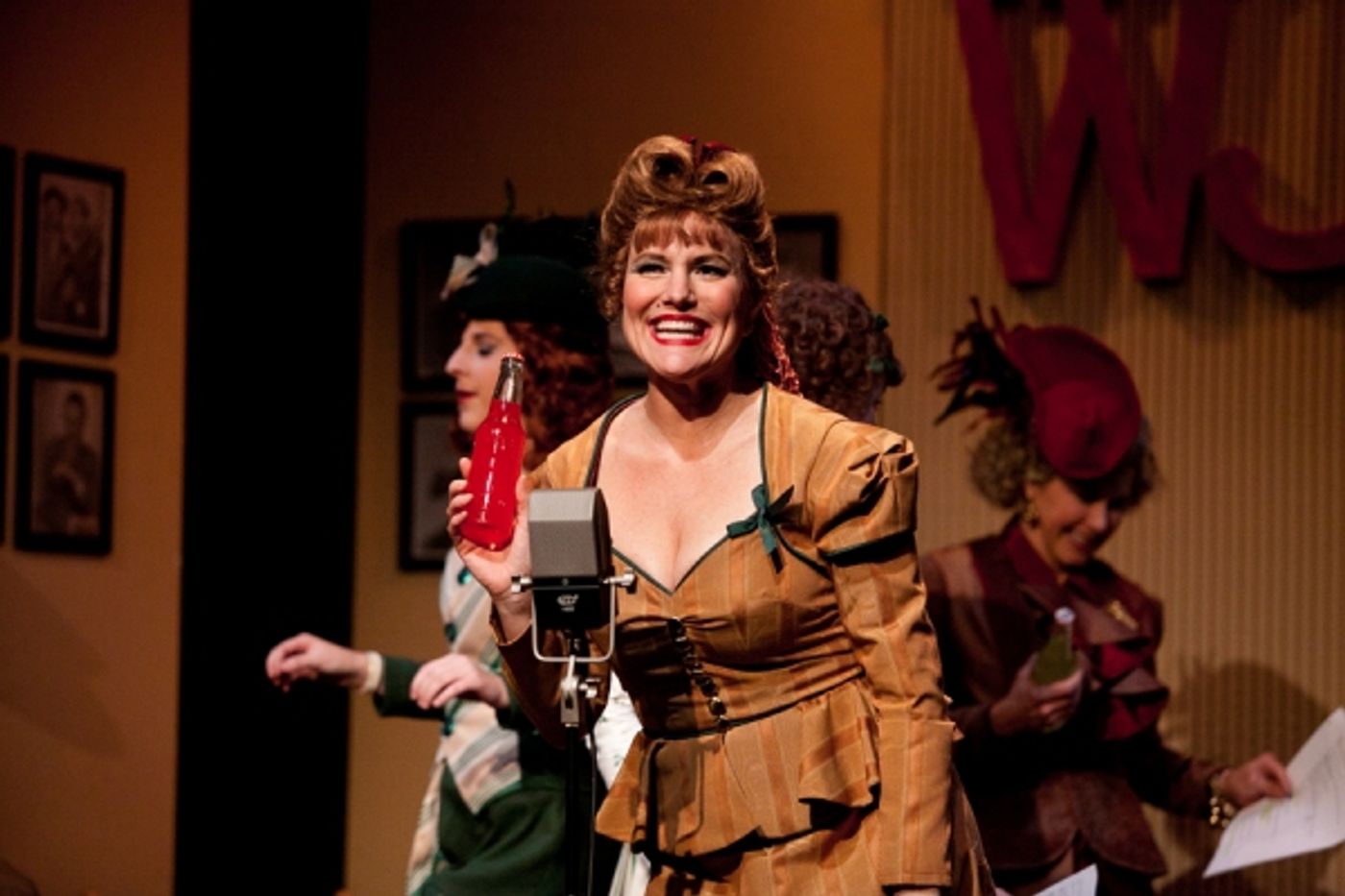 Photo Flash: First Look at THE GREAT CINNAMON BEAR CHRISTMAS RADIO SHOW  Image