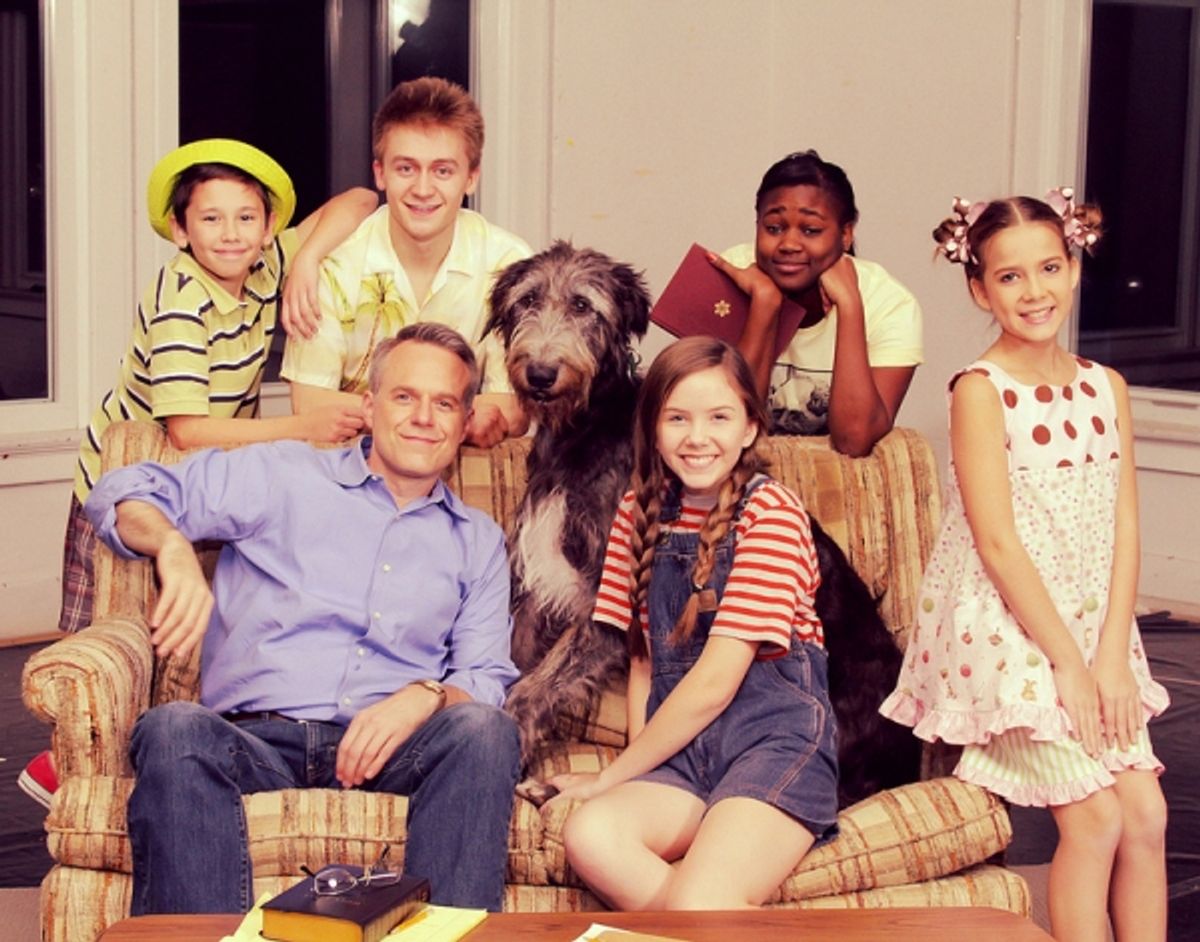 BACK: Danny Phillips (Stevie), Riley Costello (Dunlap Dewberry), Imari Hardon (Amanda) and Sydni Whitfield (Sweetie Pie). FRONT: Jonathan Rayson (Preacher), Taran (Winn Dixie) and Julia Nightingale Landfair (Opal) at 