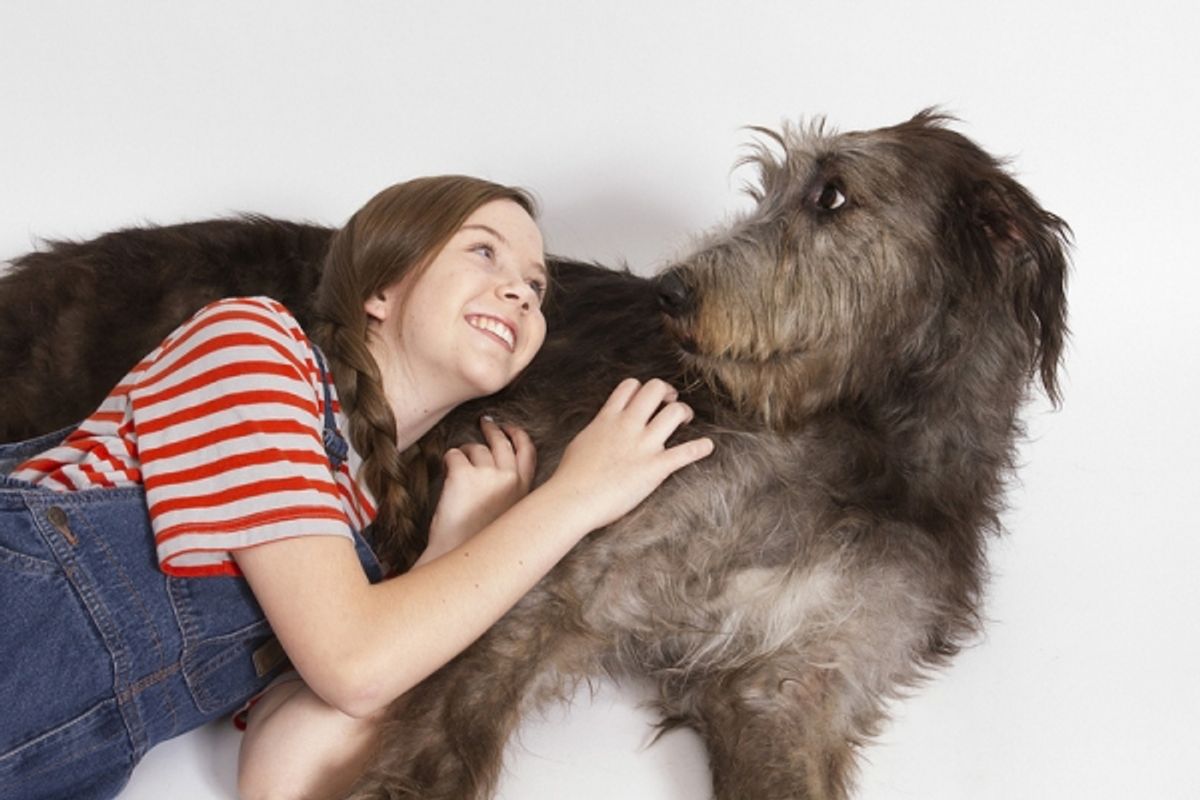 Julia Nightingale Landfair as Opal with Taran as Winn Dixie at 