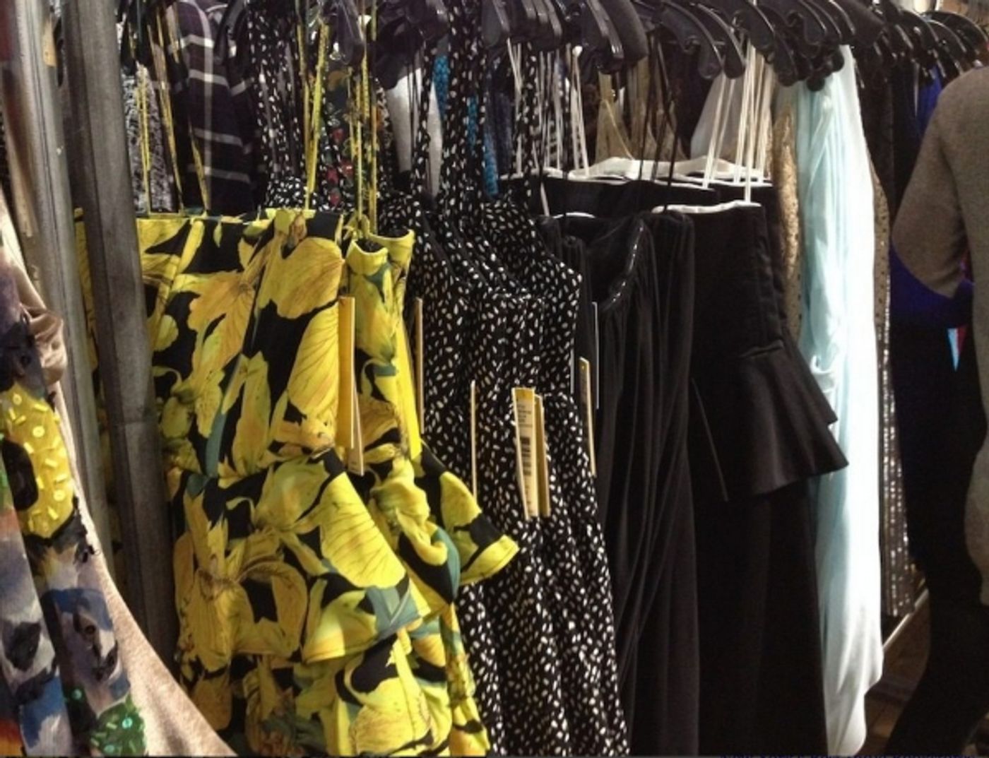 Photo Coverage: Alice + Olivia Sample Sale Photo Coverage: Alice + Olivia Sample Sale Image