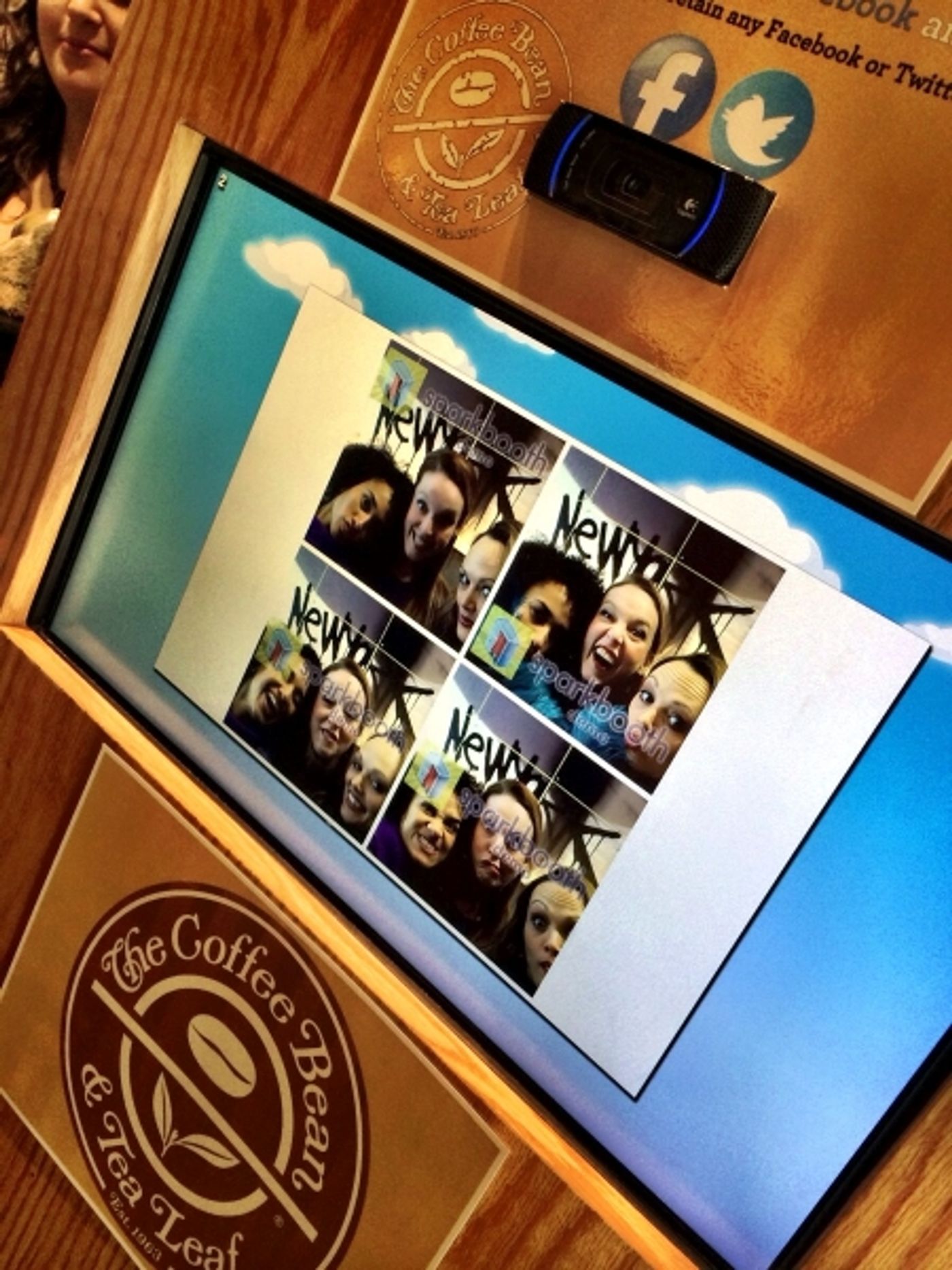 Photo Flash: PIPPIN's Sabrina Harper, Gabrielle McClinton & Bethany Moore Visit Coffee Bean & Tea Leaf  Image