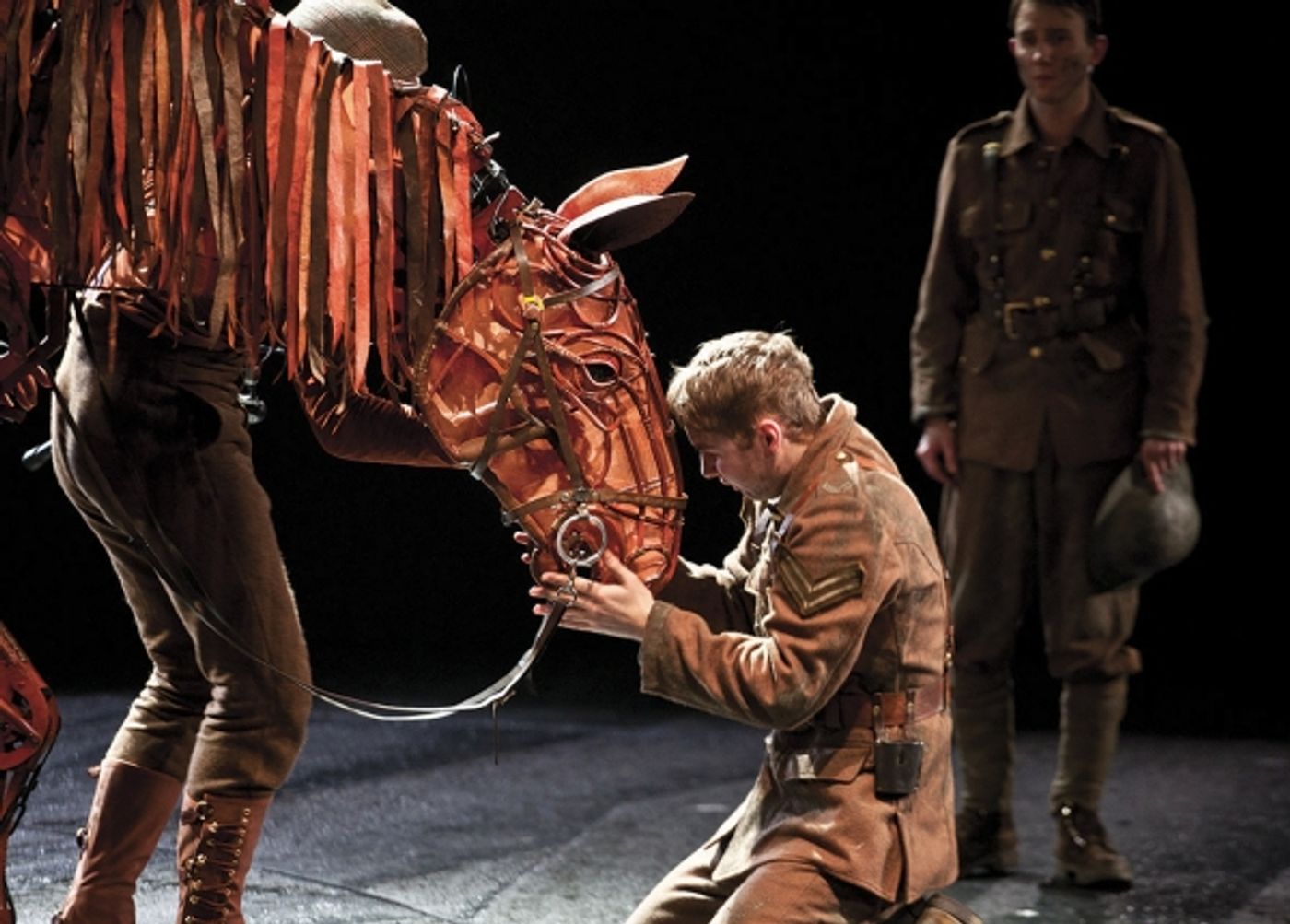 Photo Flash: WAR HORSE at the New London Theatre  Image
