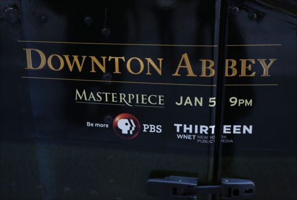 Photo Coverage: A GENTLEMAN'S GUIDE TO LOVE AND MURDER Cast Has Afternoon Tea at Downton Abbey Food Truck! — photo 5 of 43
