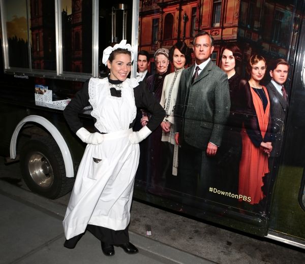 Photo Coverage: A GENTLEMAN'S GUIDE TO LOVE AND MURDER Cast Has Afternoon Tea at Downton Abbey Food Truck! — photo 10 of 43