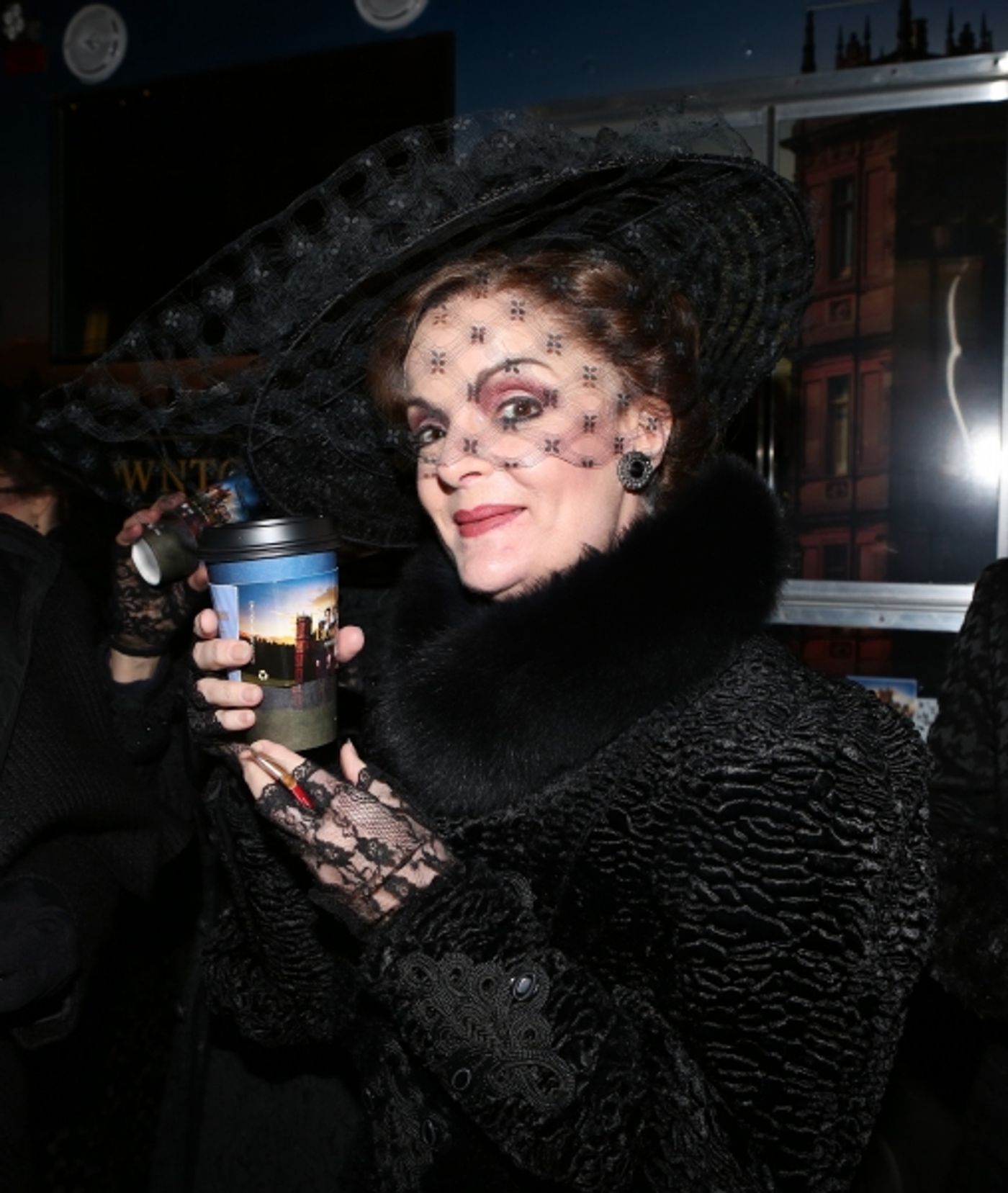 Photo Coverage: A GENTLEMAN'S GUIDE TO LOVE AND MURDER Cast Has Afternoon Tea at Downton Abbey Food Truck!  Image