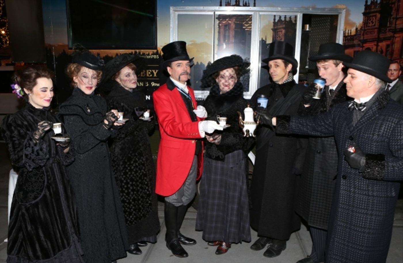 Photo Coverage: A GENTLEMAN'S GUIDE TO LOVE AND MURDER Cast Has Afternoon Tea at Downton Abbey Food Truck!  Image