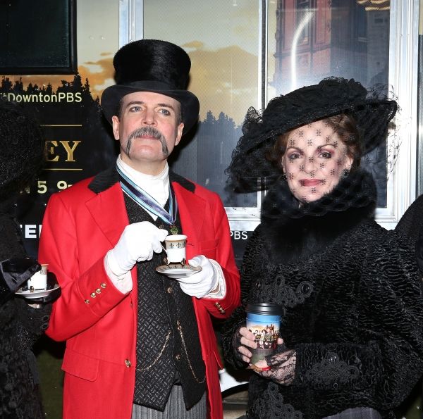 Photo Coverage: A GENTLEMAN'S GUIDE TO LOVE AND MURDER Cast Has Afternoon Tea at Downton Abbey Food Truck! — photo 33 of 43