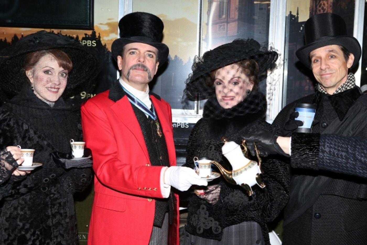 Photo Coverage: A GENTLEMAN'S GUIDE TO LOVE AND MURDER Cast Has Afternoon Tea at Downton Abbey Food Truck!  Image