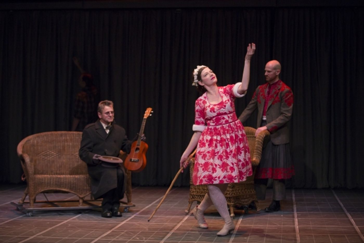 Photo Flash: First Look at Mikhail Baryshnikov and More in Shakespeare Theatre Company's MAN IN CASE  Image