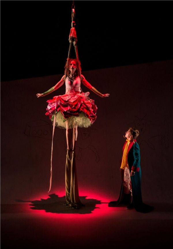Louise Lamson (Rose) and Amelia Hefferon (Little Prince)  Photo
