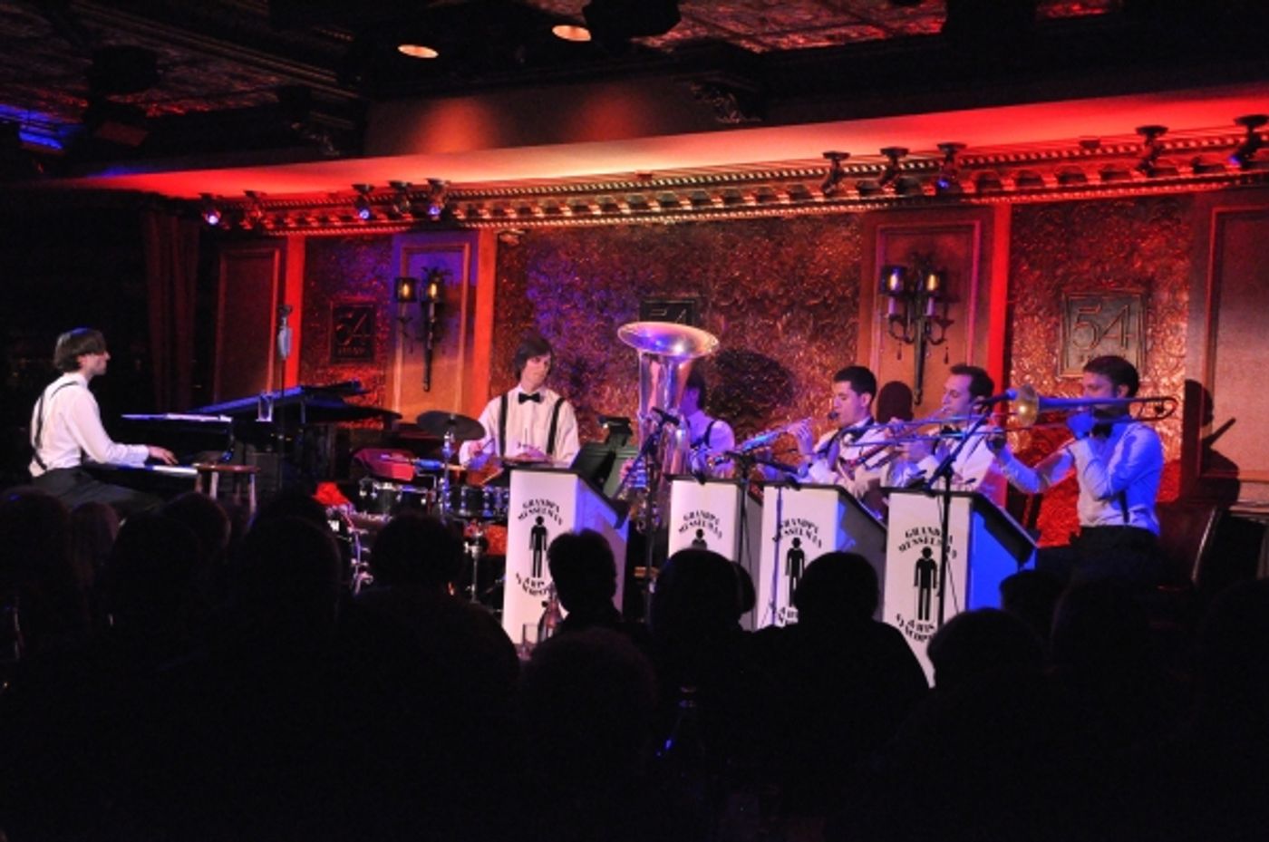 Photo Coverage: Euan Morton Makes 54 Below Debut!  Image