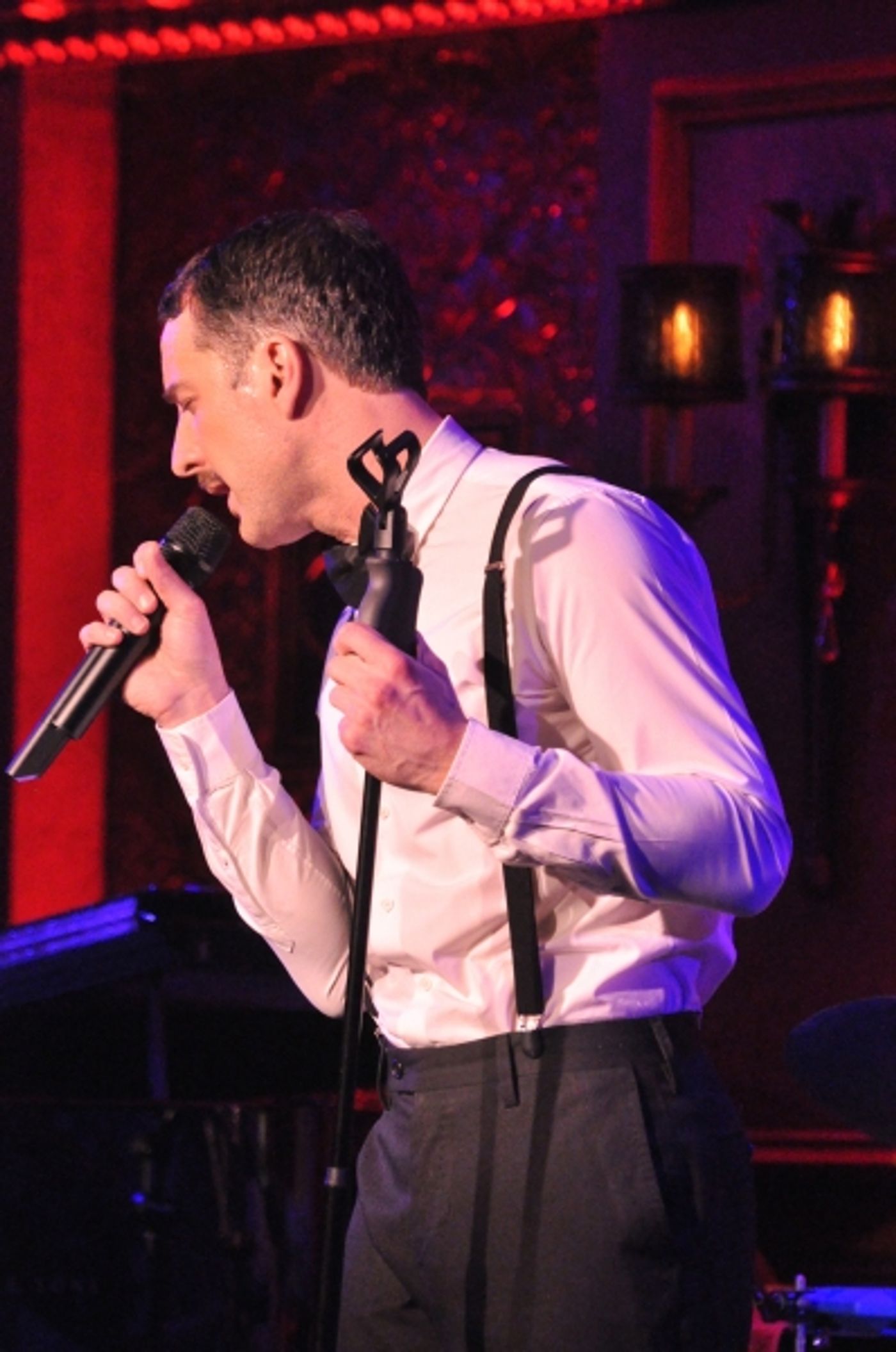 Photo Coverage: Euan Morton Makes 54 Below Debut!  Image