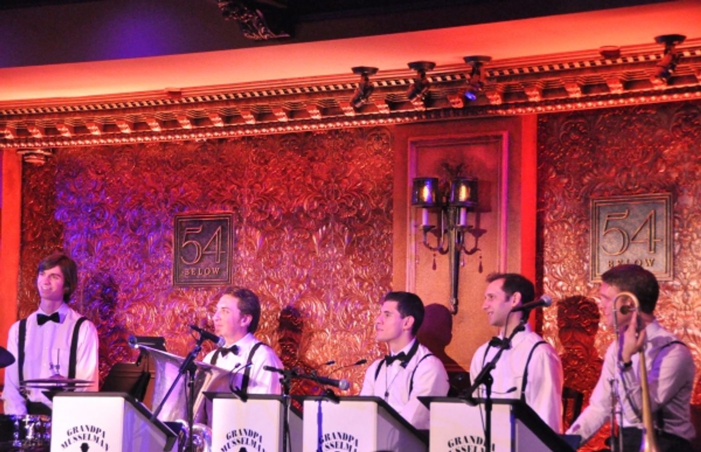 Photo Coverage: Euan Morton Makes 54 Below Debut!  Image