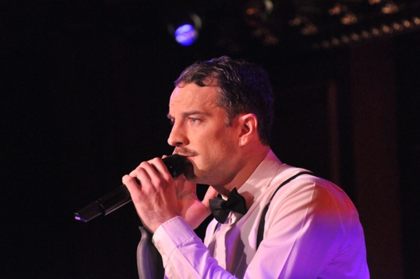 Photo Coverage: Euan Morton Makes 54 Below Debut!  Image