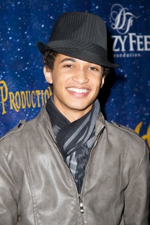 Jordan Fisher Photo