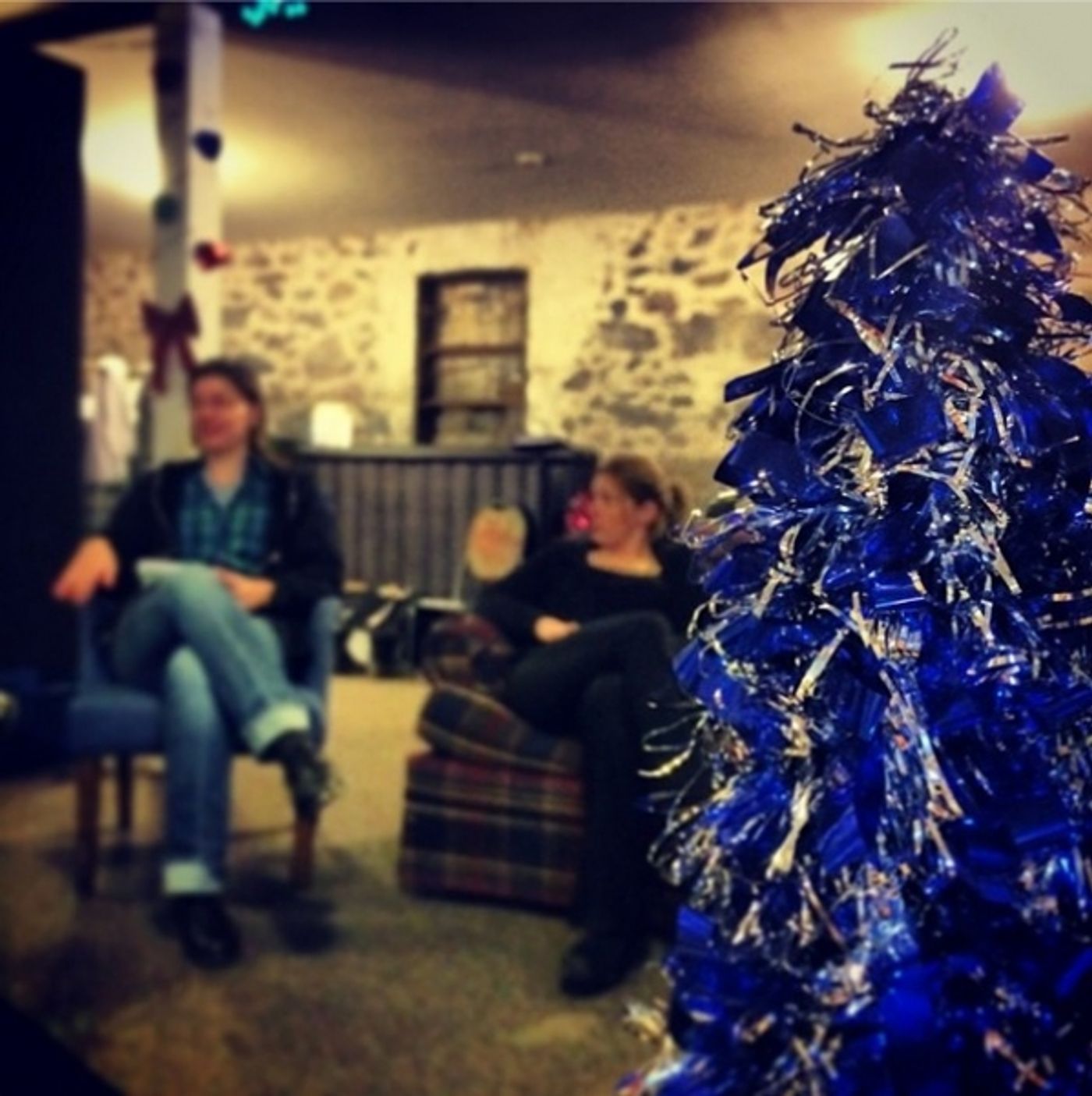 Photo Flash: Saturday Intermission Pics, Dec 14 - Men Alive Makes 'A Dwarf-us Line', BOOK OF MORMON's 'A Wreath of Franklin' and More!  Image