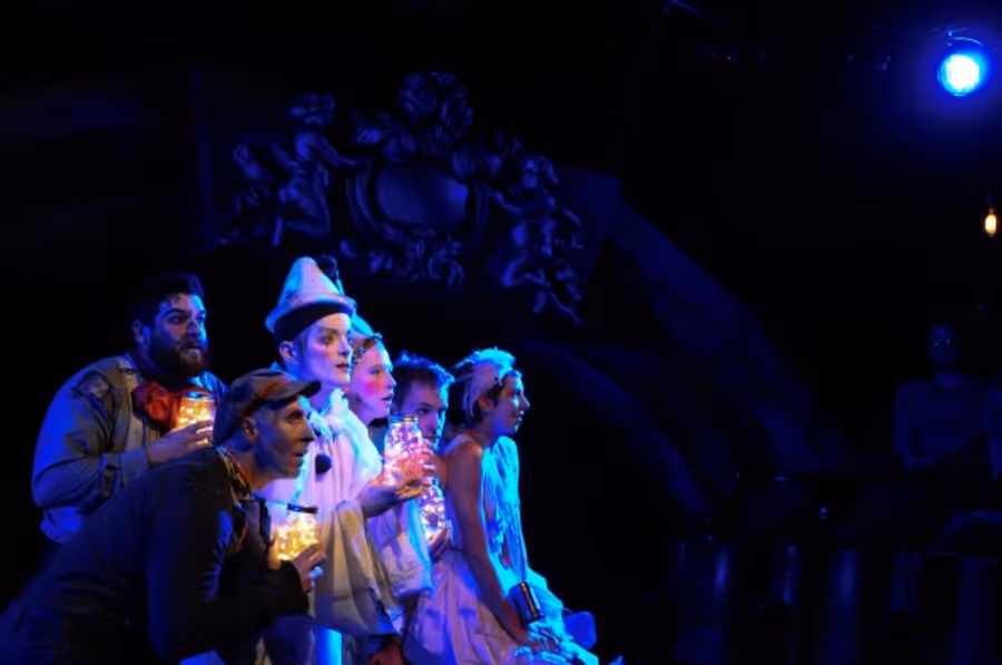 Photo Flash: First Look at The Ruffians' BURNING BLUEBEARD, Now Playing Through 1/5 at Theater Wit Image