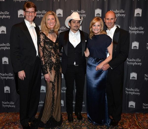 Gus & Jennifer Puryear, Brad Paisley, Jane Anne & Dale Pilkinton Photo