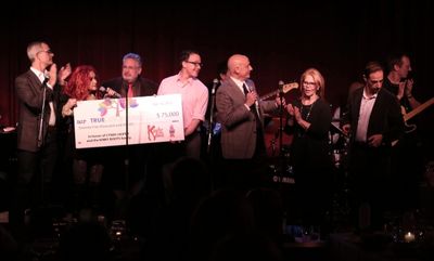 Jerry Mitchell, Cyndi Lauper, Harvey Fierstein, Tom Viola, Daryl Roth and Hal Luftig Photo