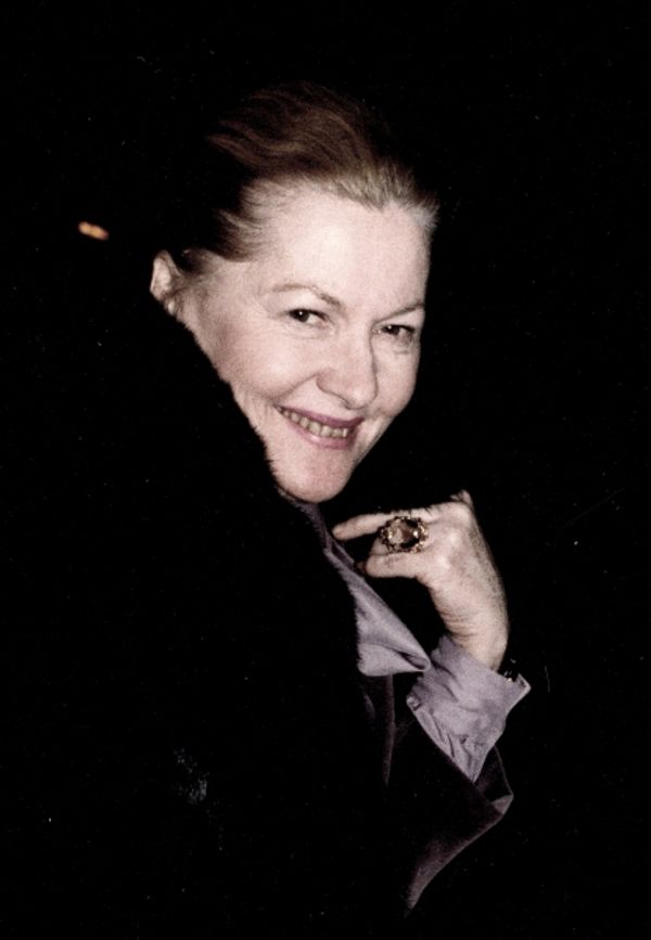 Joan Fontaine in New York City. November 1979  Photo