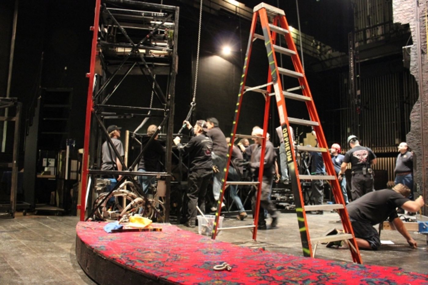 Photo Coverage: THE PHANTOM OF THE OPERA Sets Up for a Run in Minneapolis  Image