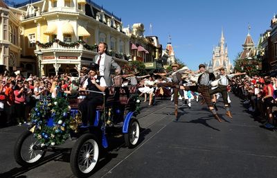 Neil Patrick Harris and Newsies Photo