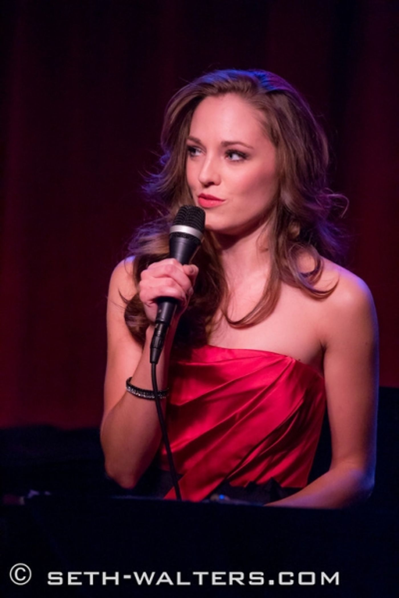 Photo Flash: Laura Osnes, Jeremy Jordan & More Join Frank Wildhorn for Holiday Concert at Birdland  Image