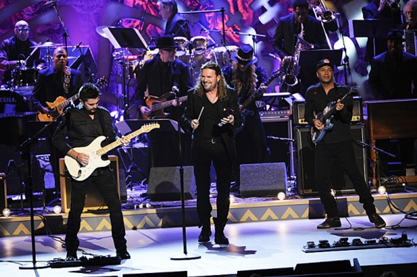 Photo Flash: Sutton Foster, Patina Miller and More Perform at 36th Annual KENNEDY CENTER HONORS, Airing Tonight Image