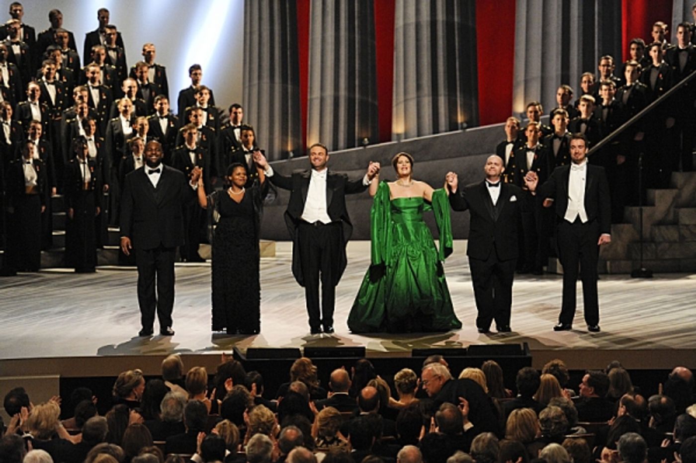 Photo Flash: Sutton Foster, Patina Miller and More Perform at 36th Annual KENNEDY CENTER HONORS, Airing Tonight Image