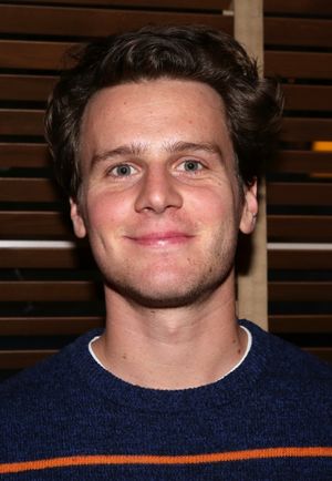 Jonathan Groff Photo