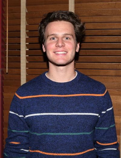 Jonathan Groff  Photo