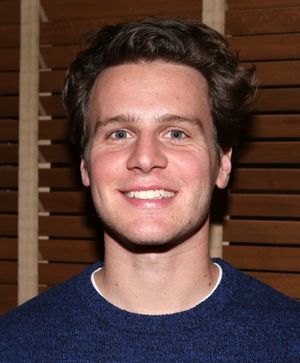 Jonathan Groff  Photo