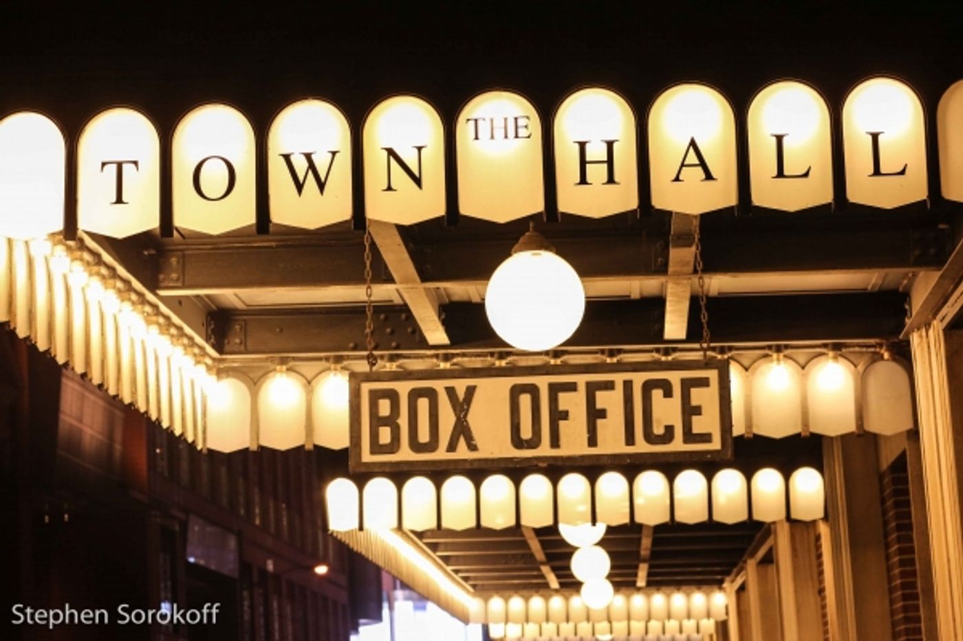 Photo Coverage: Leslie Uggams, Marilyn Maye & Christine Andreas Perform in HOLIDAY BELLES  Image