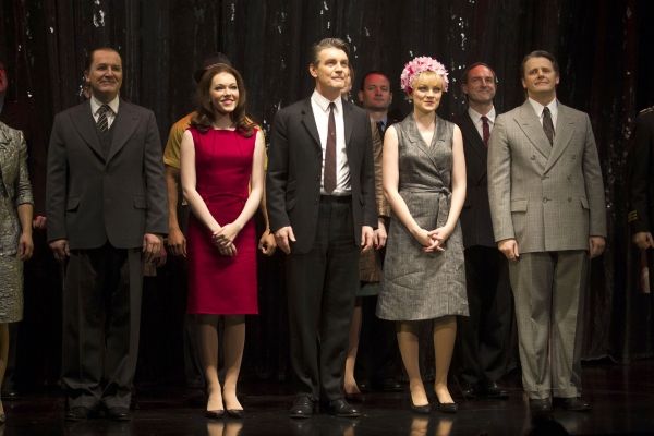 Daniel Flynn (John Profumo), Charlotte Spencer (Christine Keeler), Alexander Hanson ( Photo