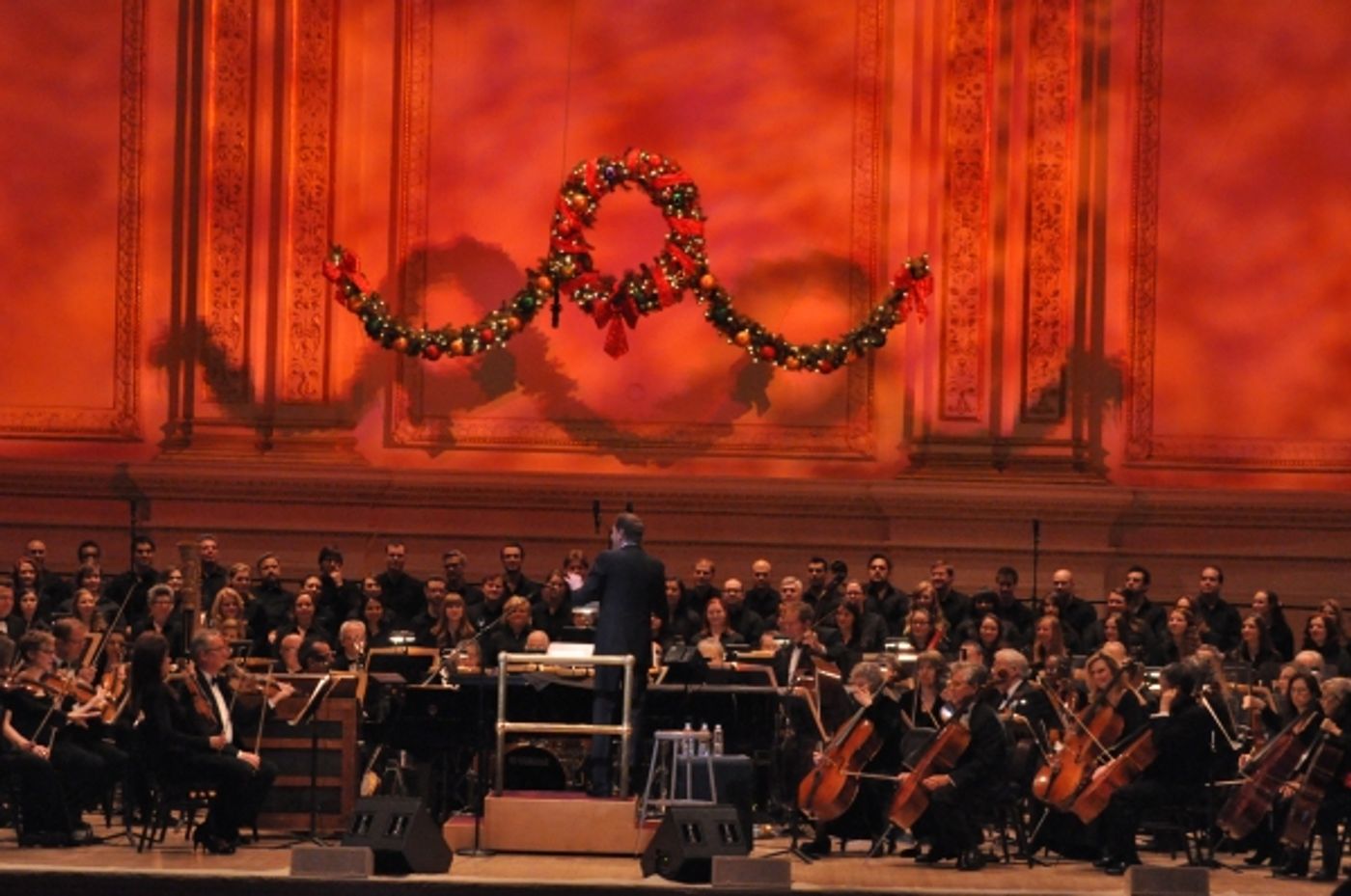 Photo Coverage: Go UNDER THE MISTLETOE with Ashley Brown & the NY Pops  Image