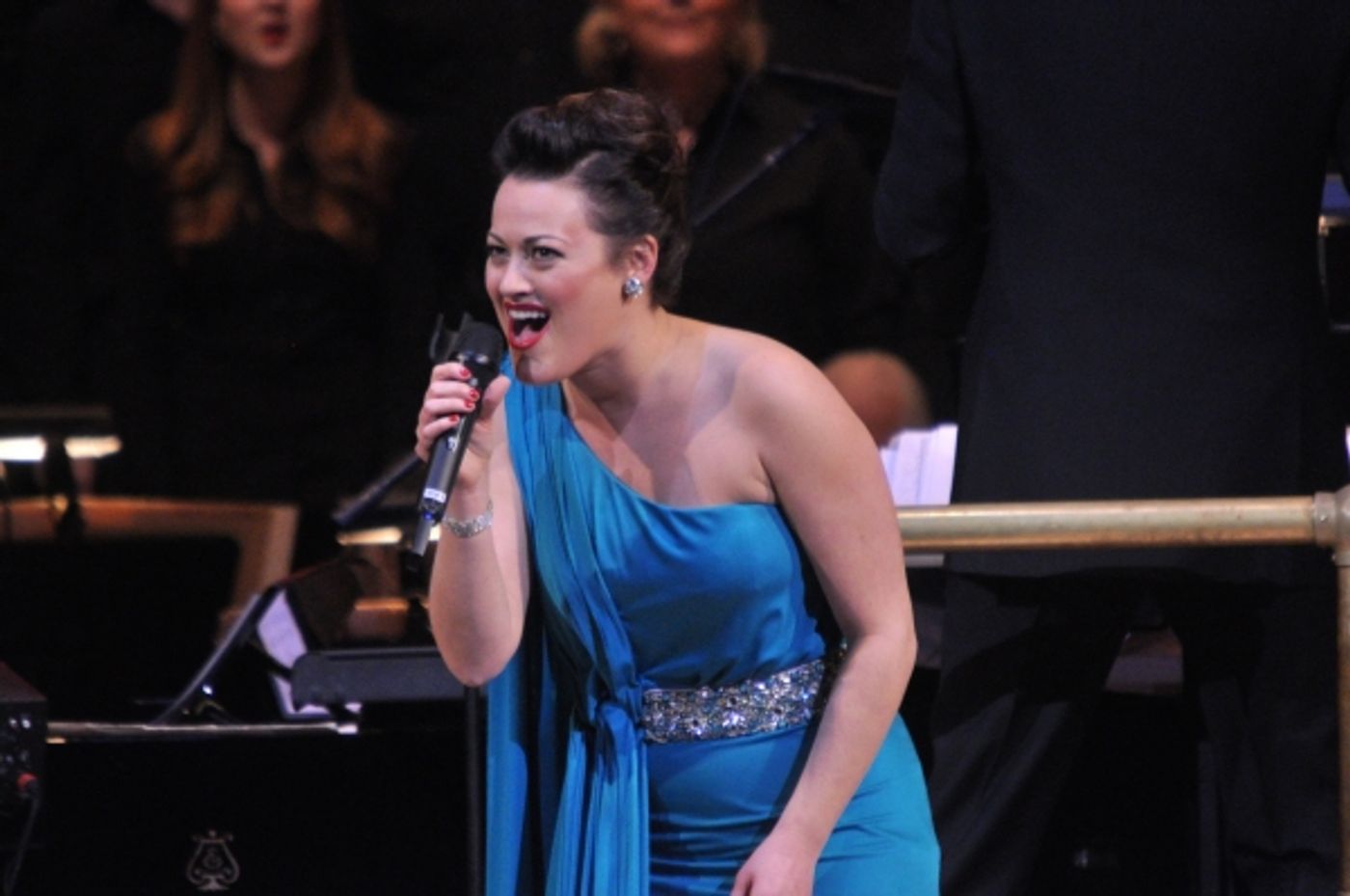 Photo Coverage: Go UNDER THE MISTLETOE with Ashley Brown & the NY Pops  Image