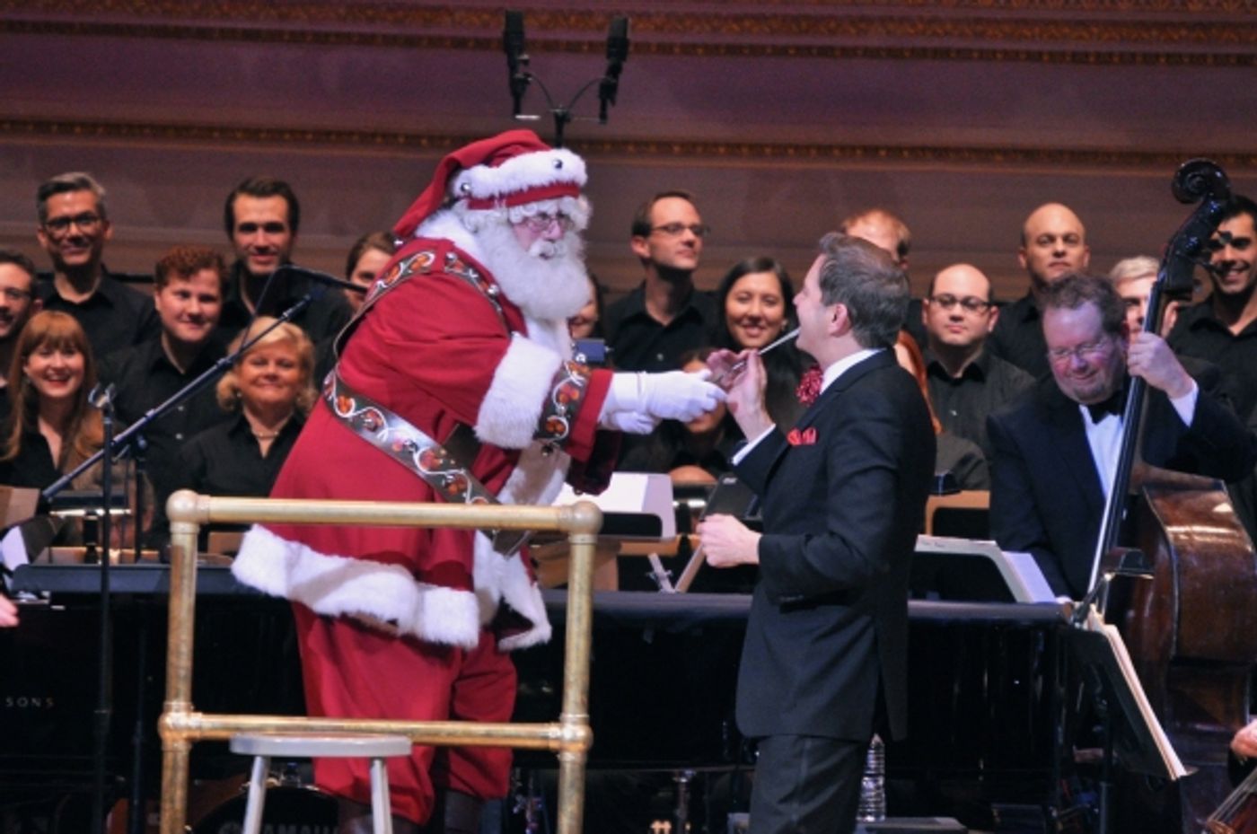Photo Coverage: Go UNDER THE MISTLETOE with Ashley Brown & the NY Pops  Image