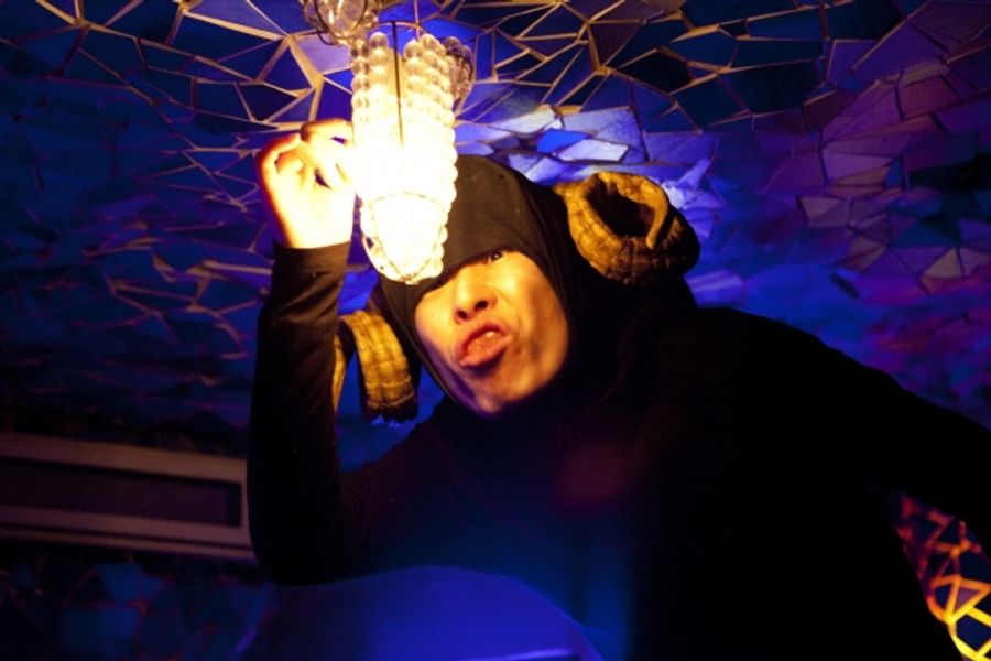 Photo Flash: First Look at Japan Society's THE ROOM NOBODY KNOWS, Coming to 'Under the Radar' Tonight Image
