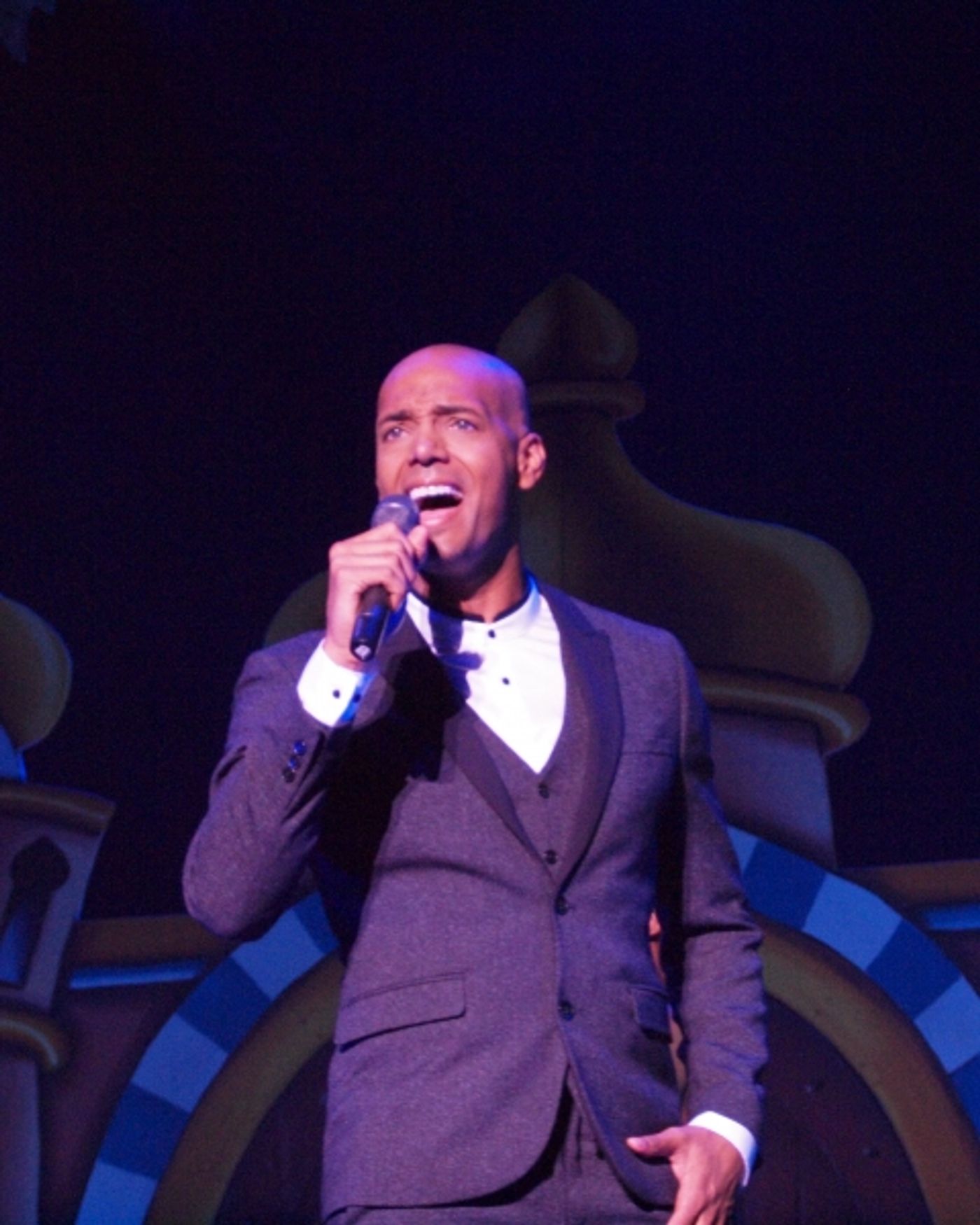 Photo Flash: Lea Thompson, Loretta Devine, Sam Harris and More Sing for Philippines Relief at Pasadena Playhouse  Image