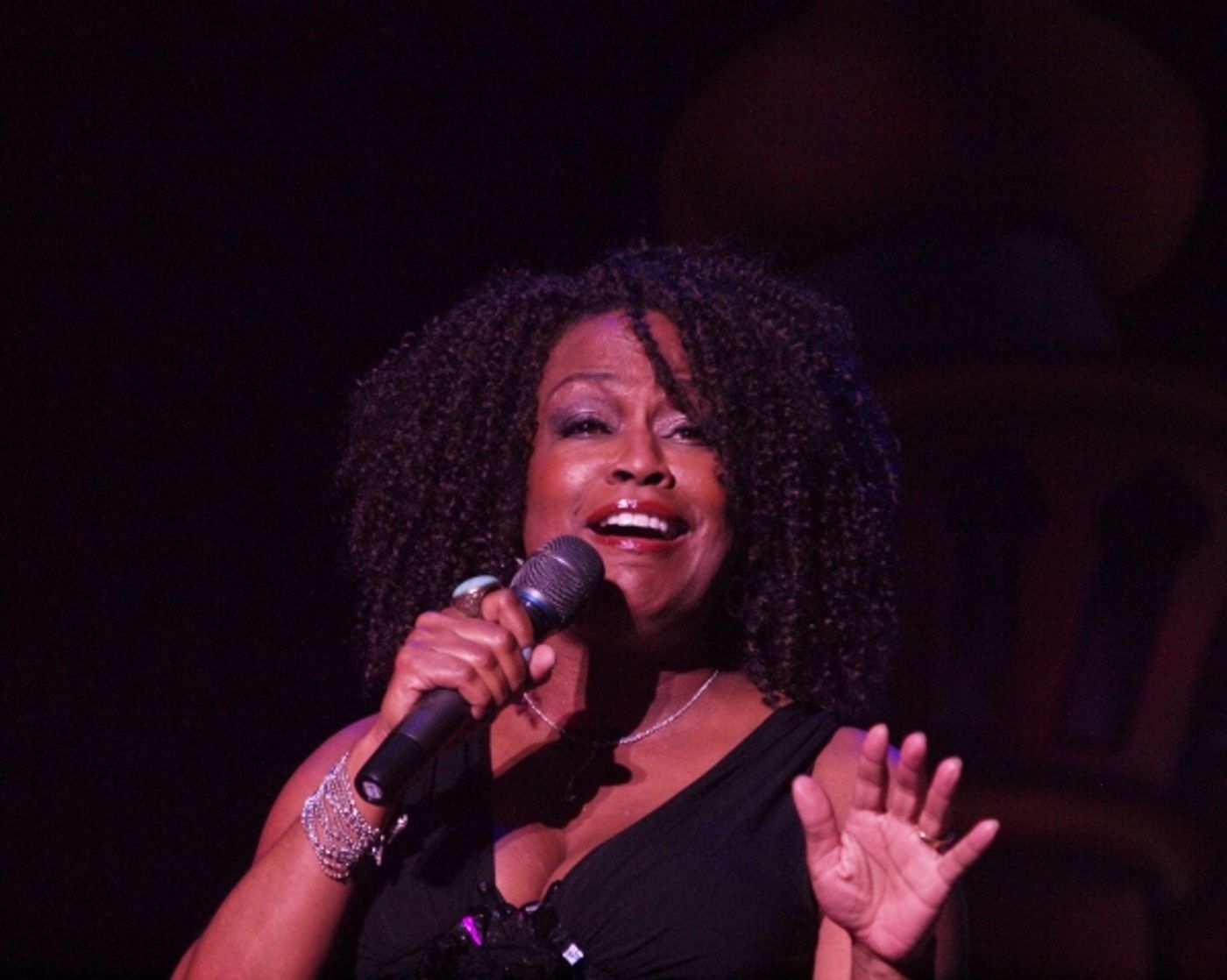 Photo Flash: Lea Thompson, Loretta Devine, Sam Harris and More Sing for Philippines Relief at Pasadena Playhouse  Image