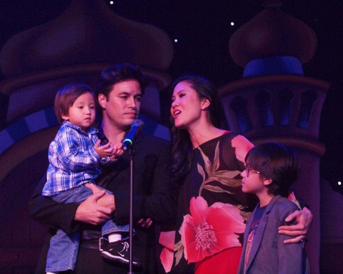 Photo Flash: Lea Thompson, Loretta Devine, Sam Harris and More Sing for Philippines Relief at Pasadena Playhouse Photo Flash: Lea Thompson, Loretta Devine, Sam Harris and More Sing for Philippines Relief at Pasadena Playhouse Image