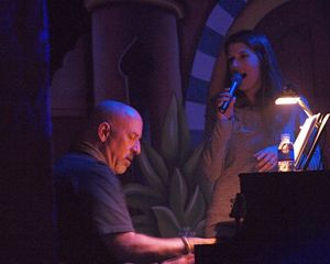 Gerald Sternbach and Nicole Parker @ BroadwayWorld Gerald Sternbach and Nicole Parker Photo