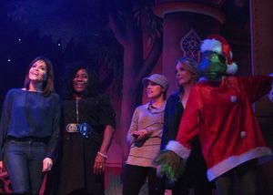 Joan Ryan, Loretta Devine, Nicole Parker, Lea Thomson, and The Grinch @ BroadwayWorld Joan Ryan, Loretta Devine, Nicole Parker, Lea Thomson, and The Grinch Photo