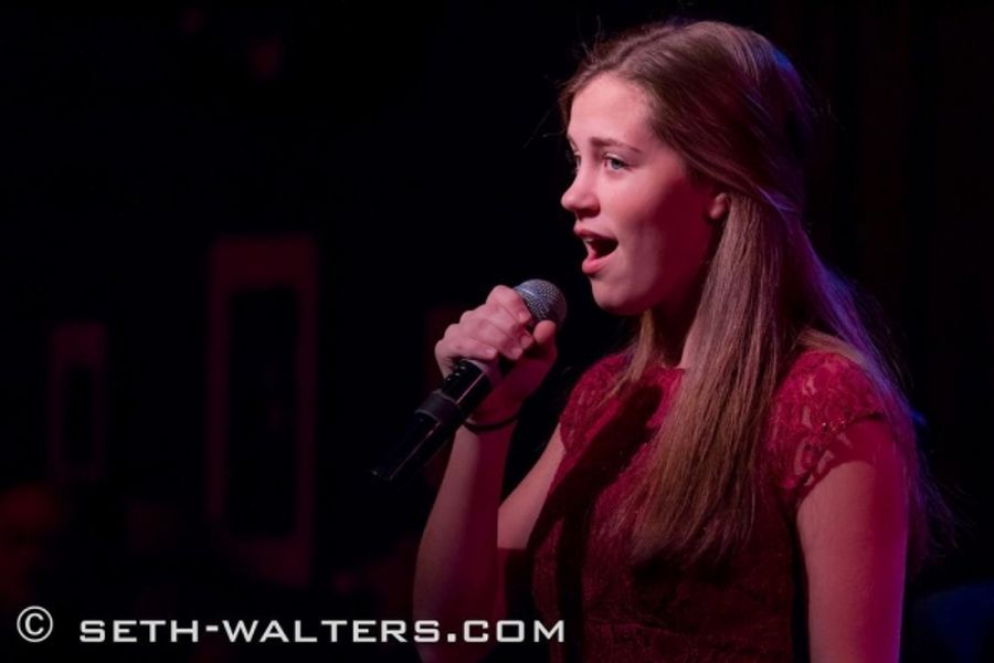 Photo Flash: Michael Feinstein Brings the Holidays to Birdland Image