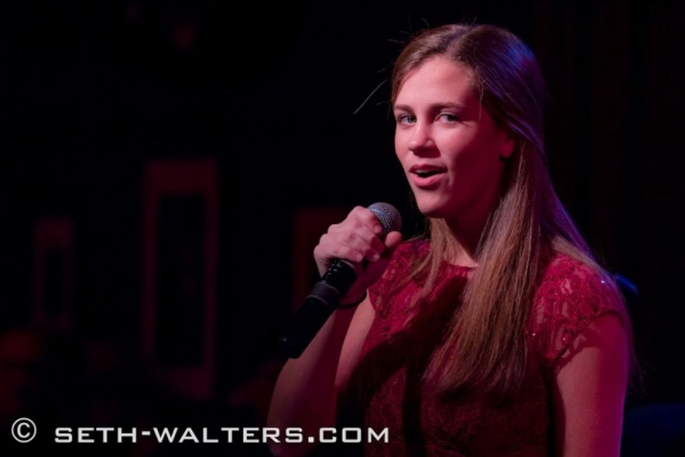 Photo Flash: Michael Feinstein Brings the Holidays to Birdland  Image