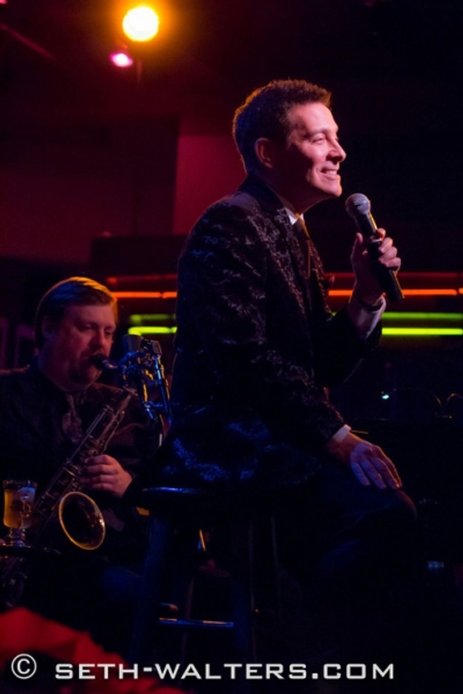 Photo Flash: Michael Feinstein Brings the Holidays to Birdland Image