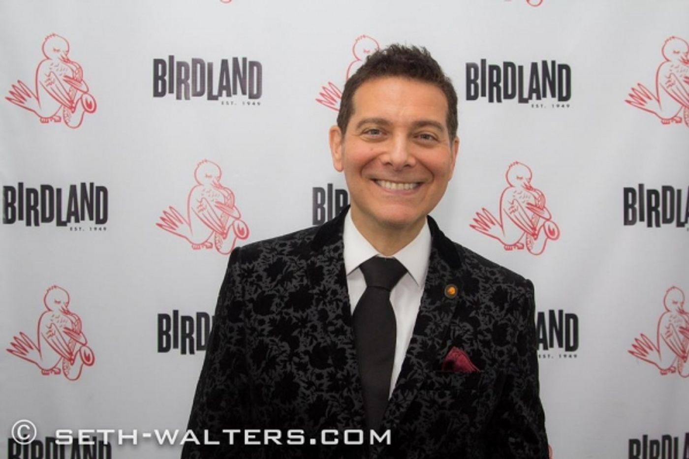 Photo Flash: Michael Feinstein Brings the Holidays to Birdland  Image