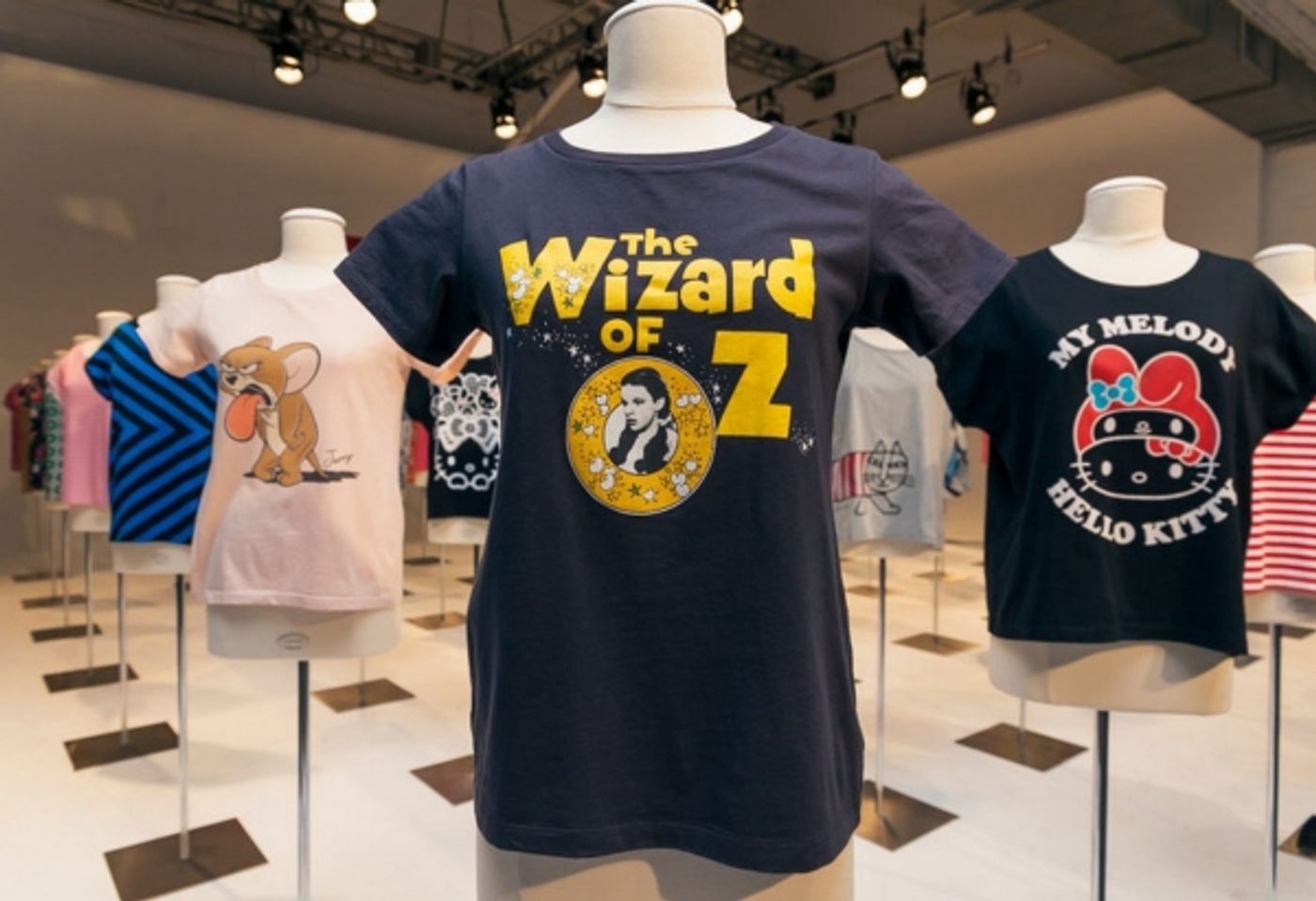 Photo Coverage: Unqilo Is All About Color for Spring  Image